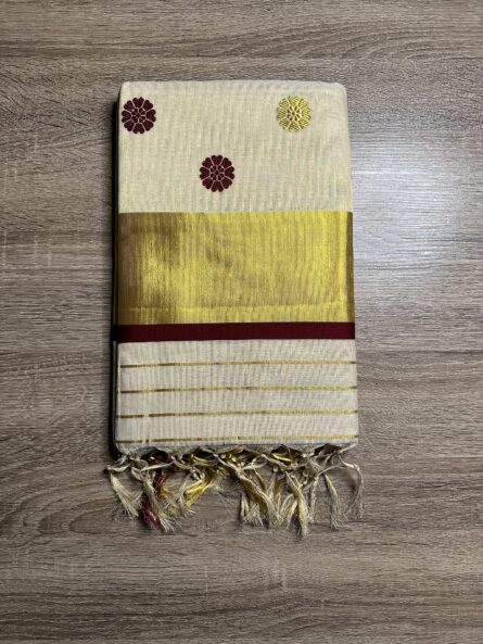 Handloom Set Saree with flower motif - Image 4
