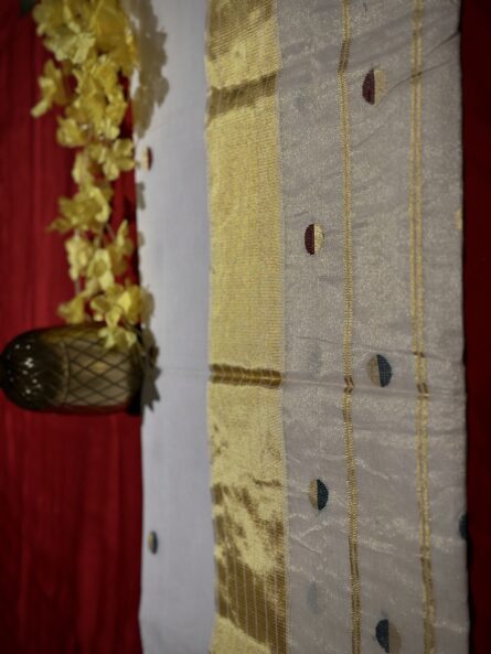 Super Premium 4 x 8 inch Pure Unakkapavu Balaramapuram Handloom Saree with Colour weaved Polka - Image 4