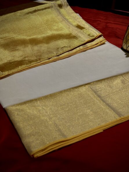 Premium Balaramapuram Kasavu Polka Dots Saree - Image 6