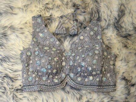 Readymade blouse - Image 2