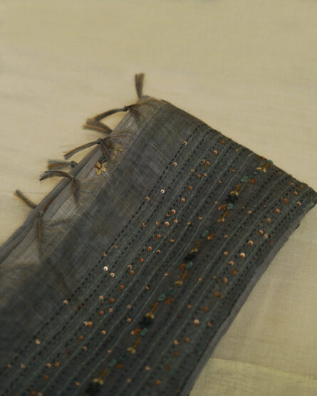 Tissue blend linen saree with heavy blouse - Image 6