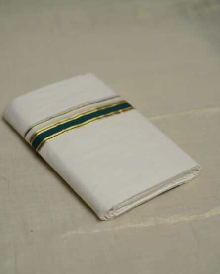 AC151  ,Balaramapuram Unakkupavu Mundu + Cotton Kurthi(XL) - Image 4