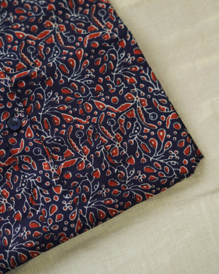 Mundu + Shirt - Image 7