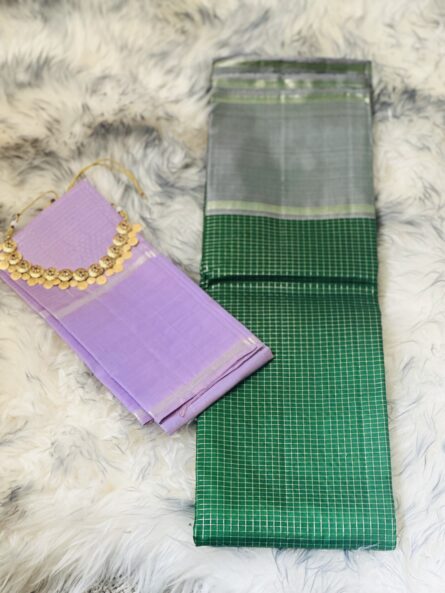 Vintage Dark Green Checked Handloom Silk Saree with Purple Plain Border - Image 2
