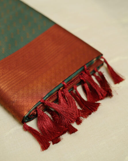 Saree - Image 3