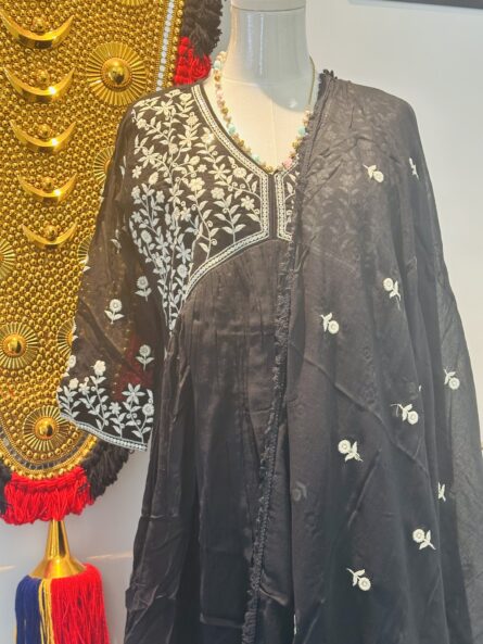 AC190 ,Dupatta Pant Set - Image 5
