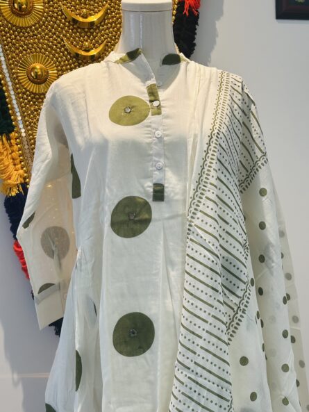 AC192   ,Dupatta Pant Set - Image 2