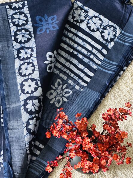 Batik Saree - Image 5